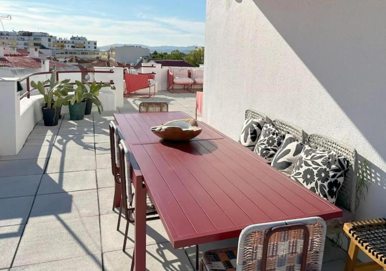 Appartement Groovy Caparica Gem With Large Sunny Terrace à Costa da Caparica Extérieur photo