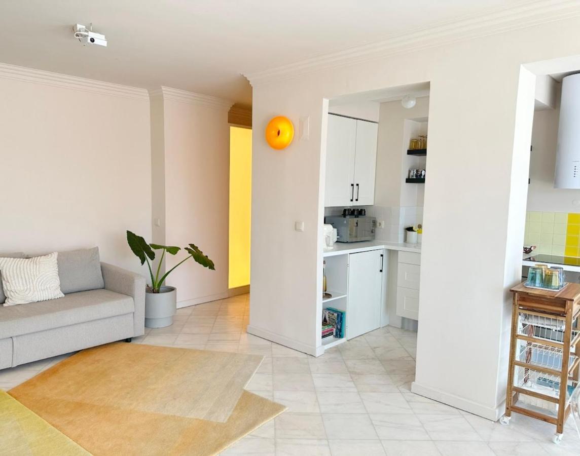 Appartement Groovy Caparica Gem With Large Sunny Terrace à Costa da Caparica Extérieur photo