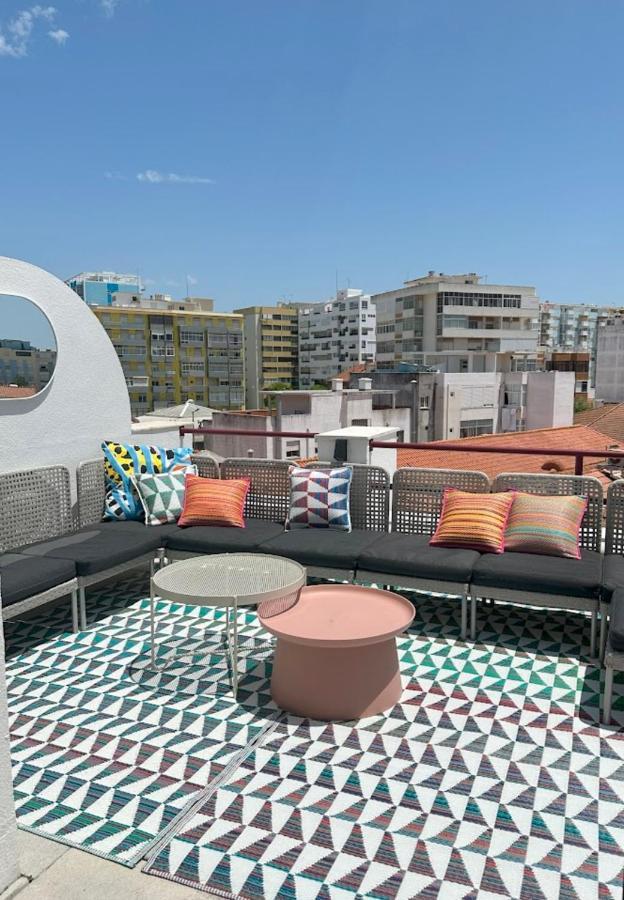 Appartement Groovy Caparica Gem With Large Sunny Terrace à Costa da Caparica Extérieur photo